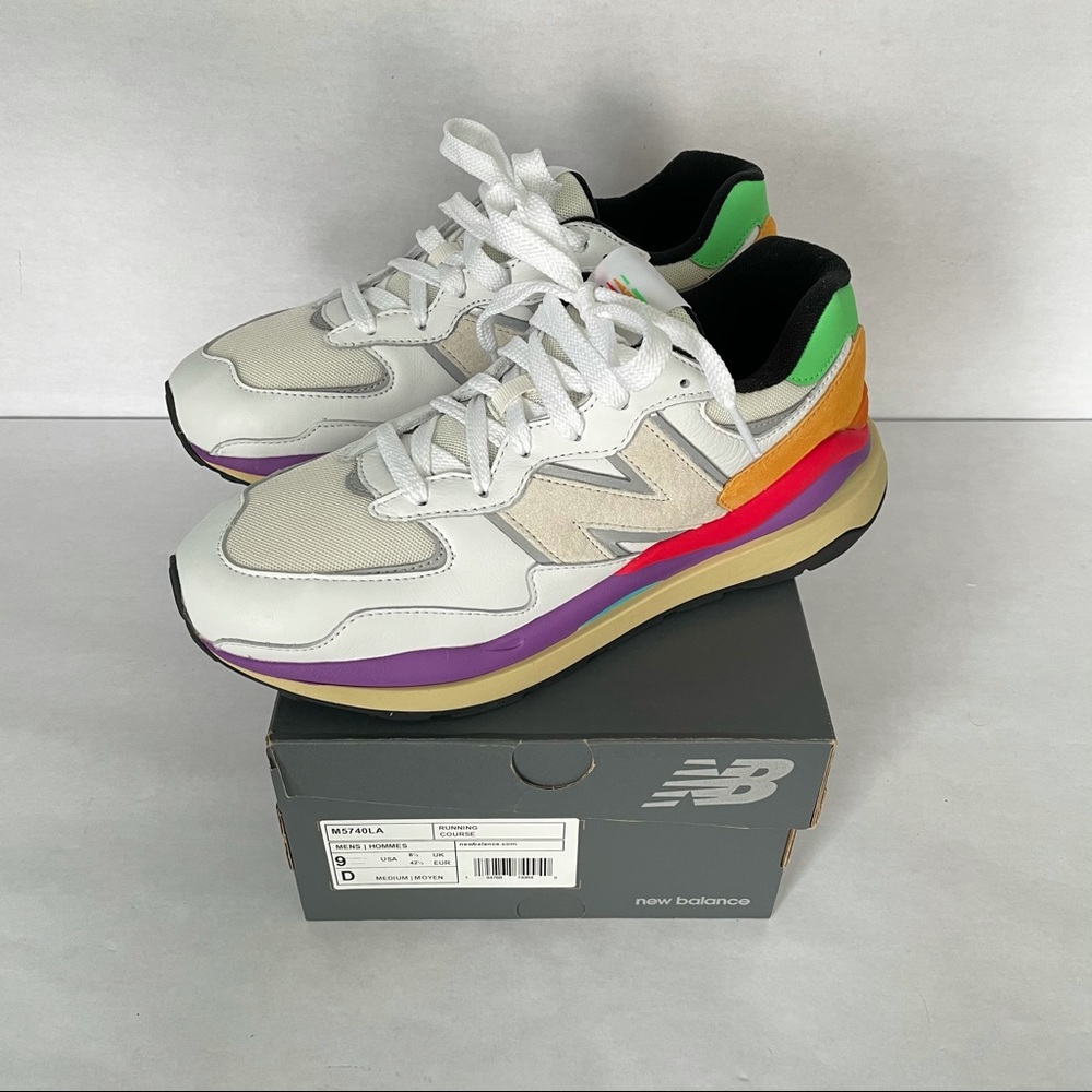 New Blance 57/40 in White/Multi Sneakers (Size 9)